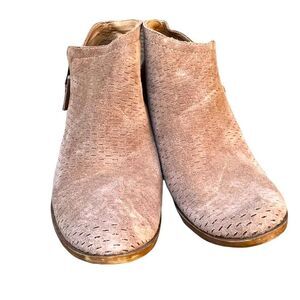 Lucky Brand suede leather perforated ankle booties 9.5